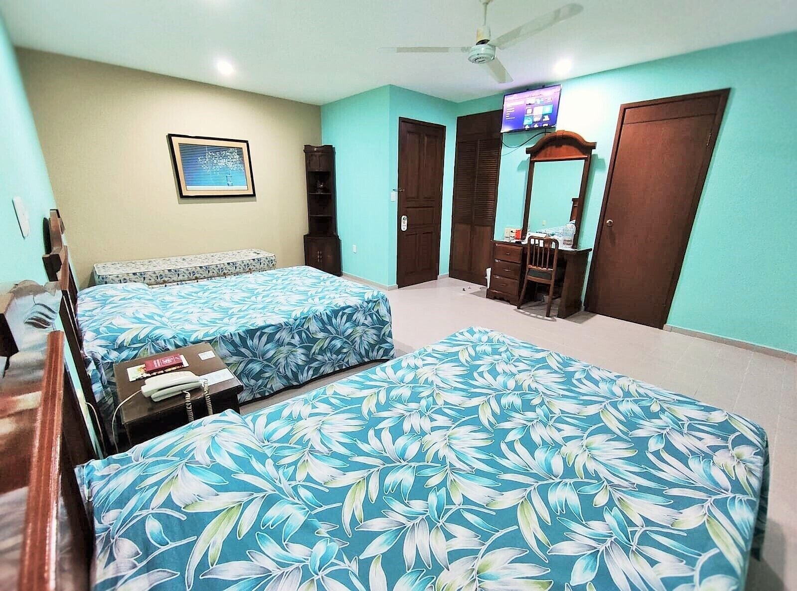 standard double room | 1 bedroom, hypo-allergenic bedding, down duvets, desk