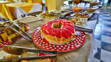 Colazione a buffet inclusa, servita tutte le mattine