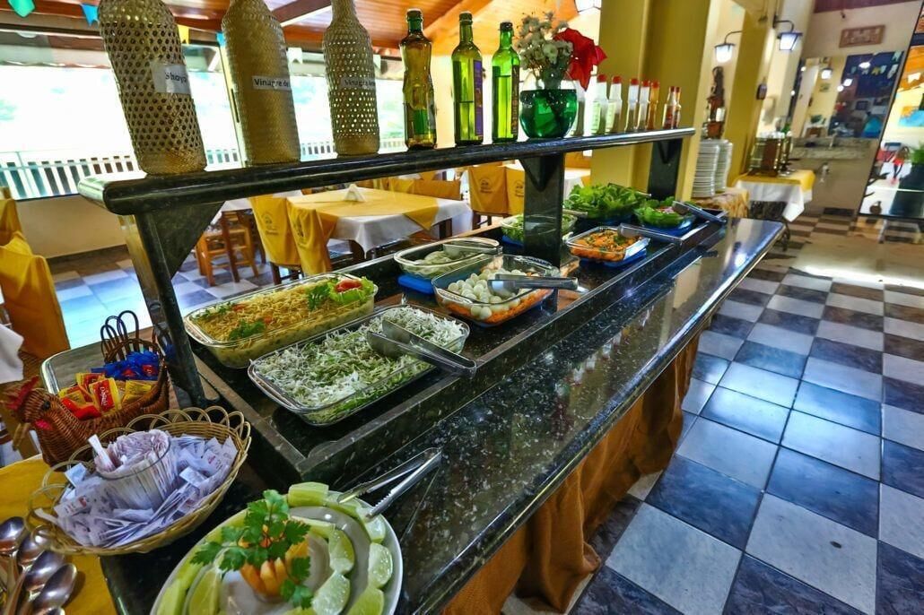 Lunch and dinner served