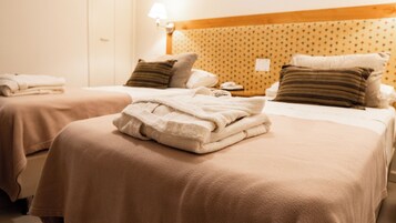 Caja de seguridad en la habitación, wifi gratis y ropa de cama 