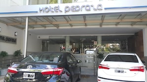 Parking - Hotel Pedraza (Buenos Aires)