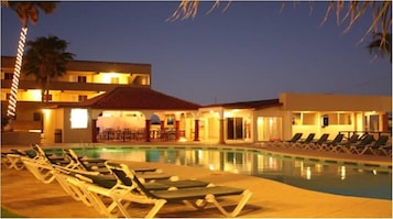 Piscina externa