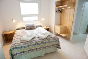 미니바, 객실 내 금고, 책상, 무료 WiFi