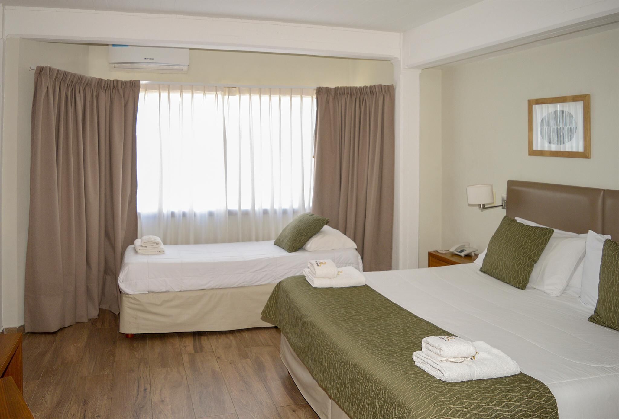 Minibar, coffres-forts dans les chambres, lits bébé (en supplément)