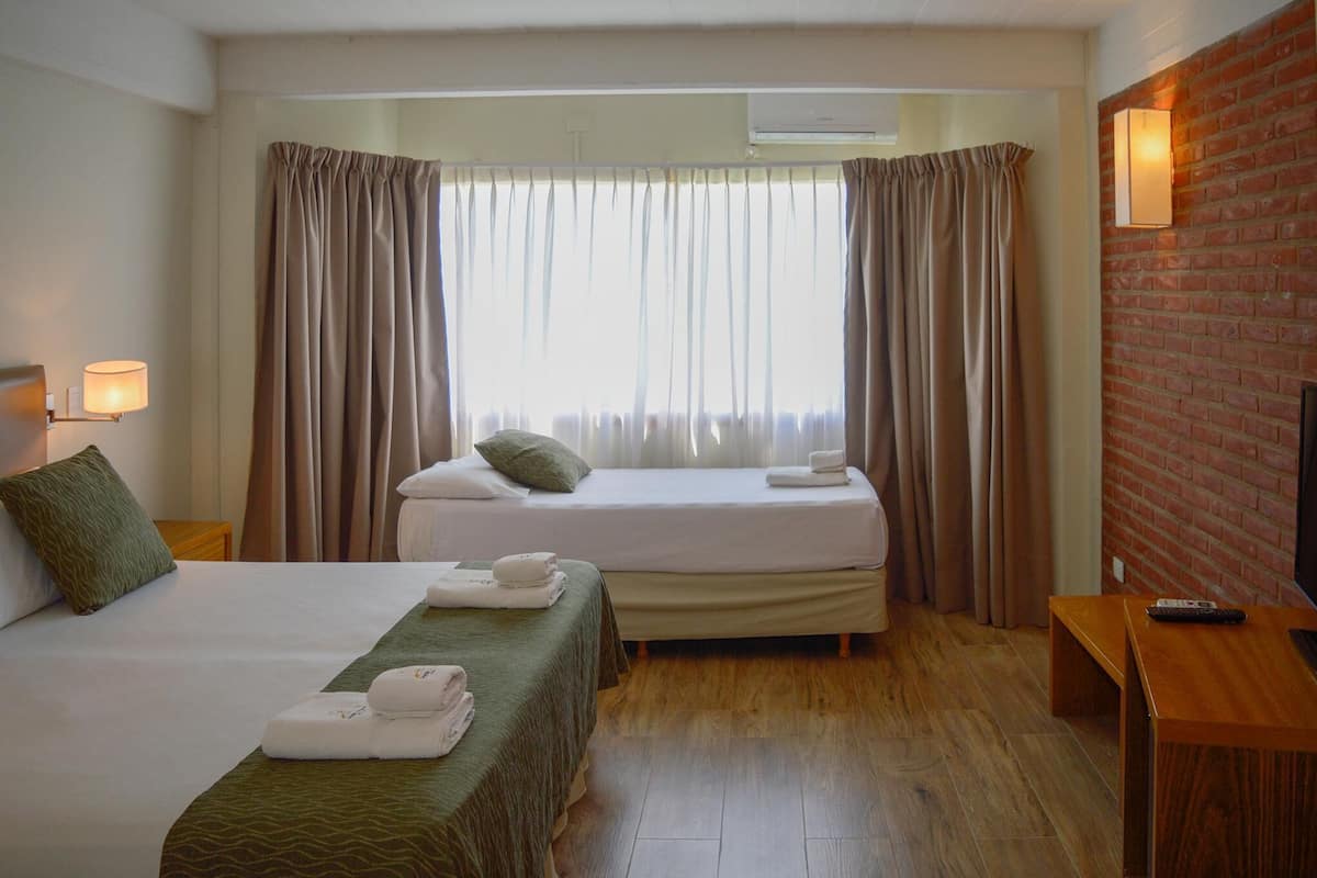 Minibar, in-room safe, cribs/infant beds, free WiFi