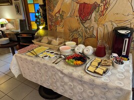 Desayuno completo incluido todos los días 