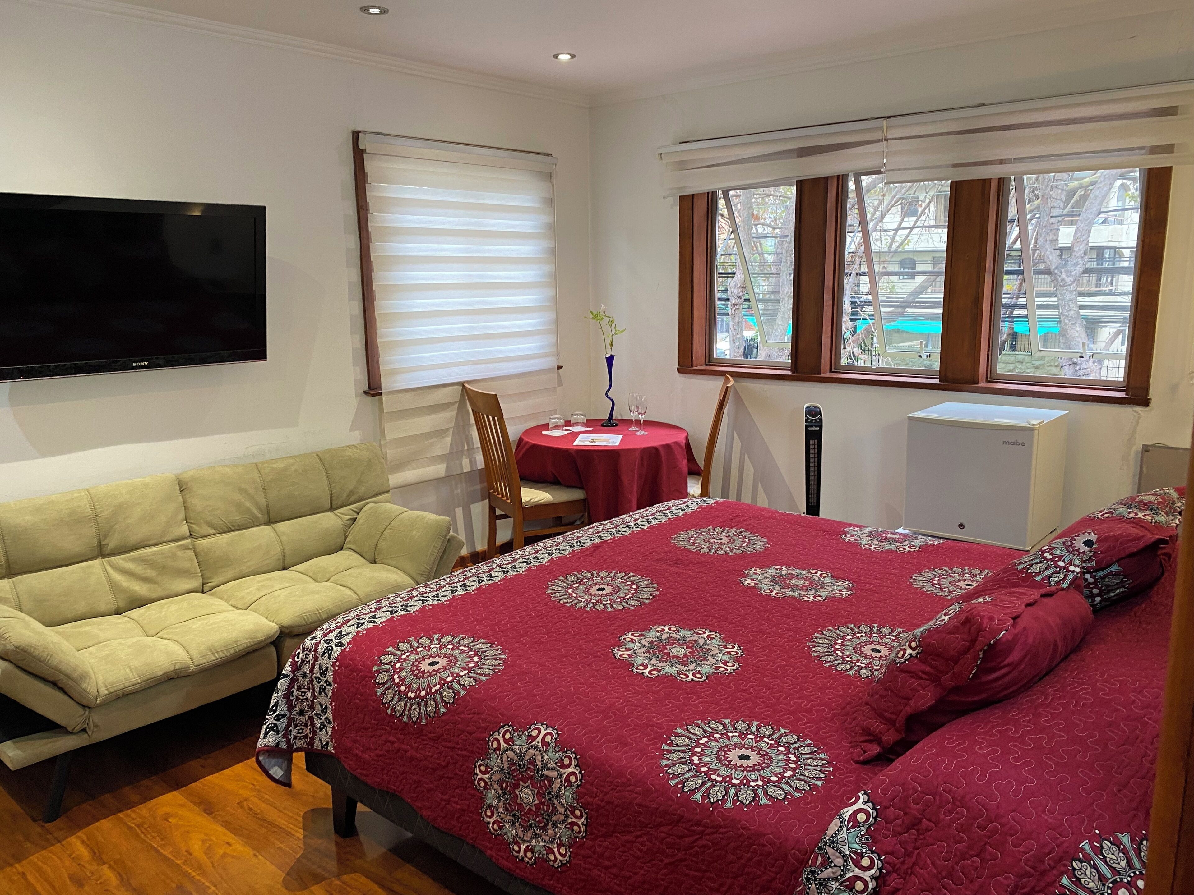 Phòng đôi Superior, 1 giường cỡ king, phòng tắm riêng | Minibar, két bảo mật tại phòng, bàn 