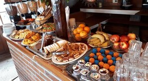 Restaurant - Rey del Bosque (Valeria del Mar)