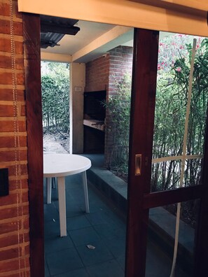 Interior - Rey del Bosque (Valeria del Mar)