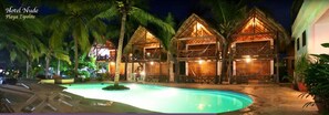 Outdoor pool - Hotel Nude (San Pedro Pochutla)