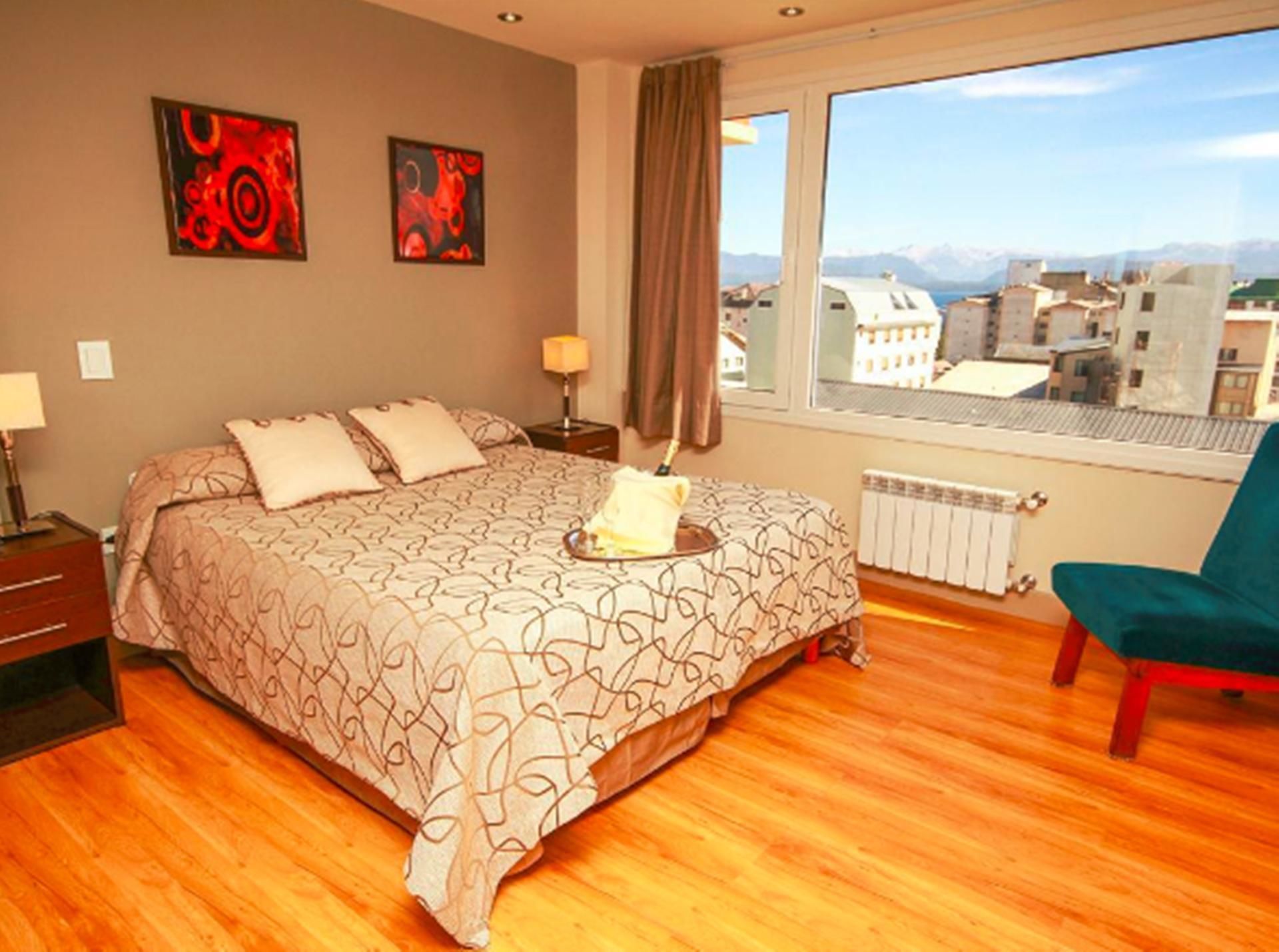 Habitació doble o amb dos llits individuals | Caixa forta a l'habitació 