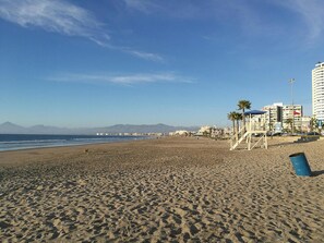 On the beach - Cabañas MarSerena (La Serena)