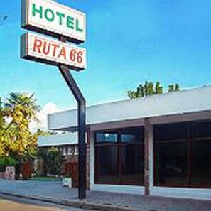 Exterior - Hotel Ruta 66 (Mina Clavero)