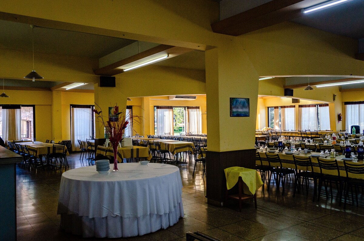 Desayuno autoservicio gratuito y diario