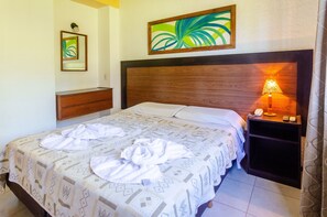 In-room safe, bed sheets