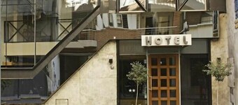 Hotel Puerto Bandera