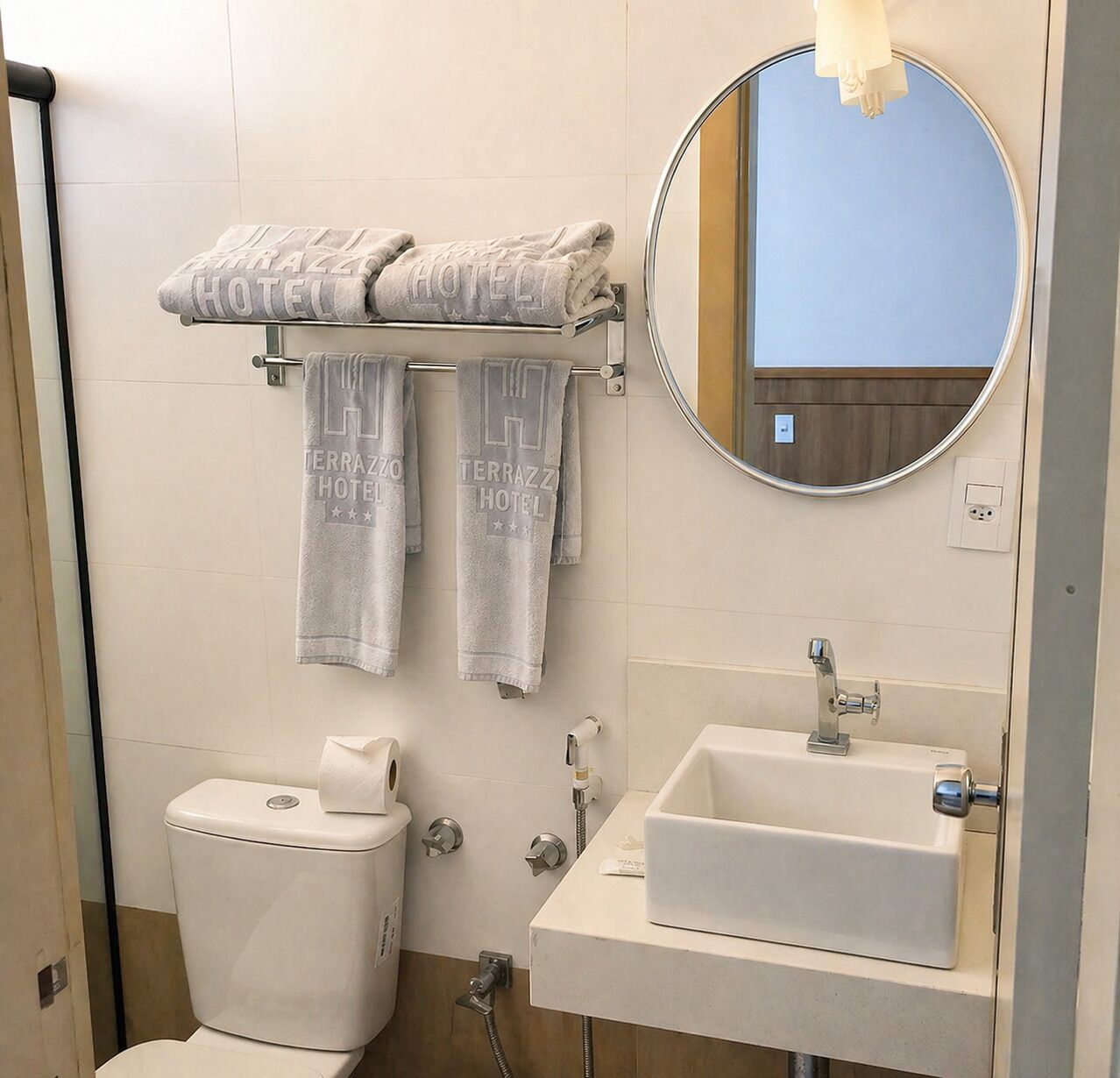 Shower, towels