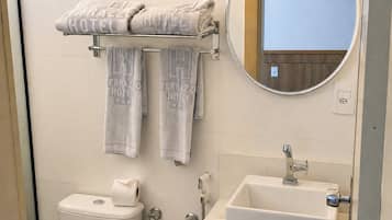 Shower, towels