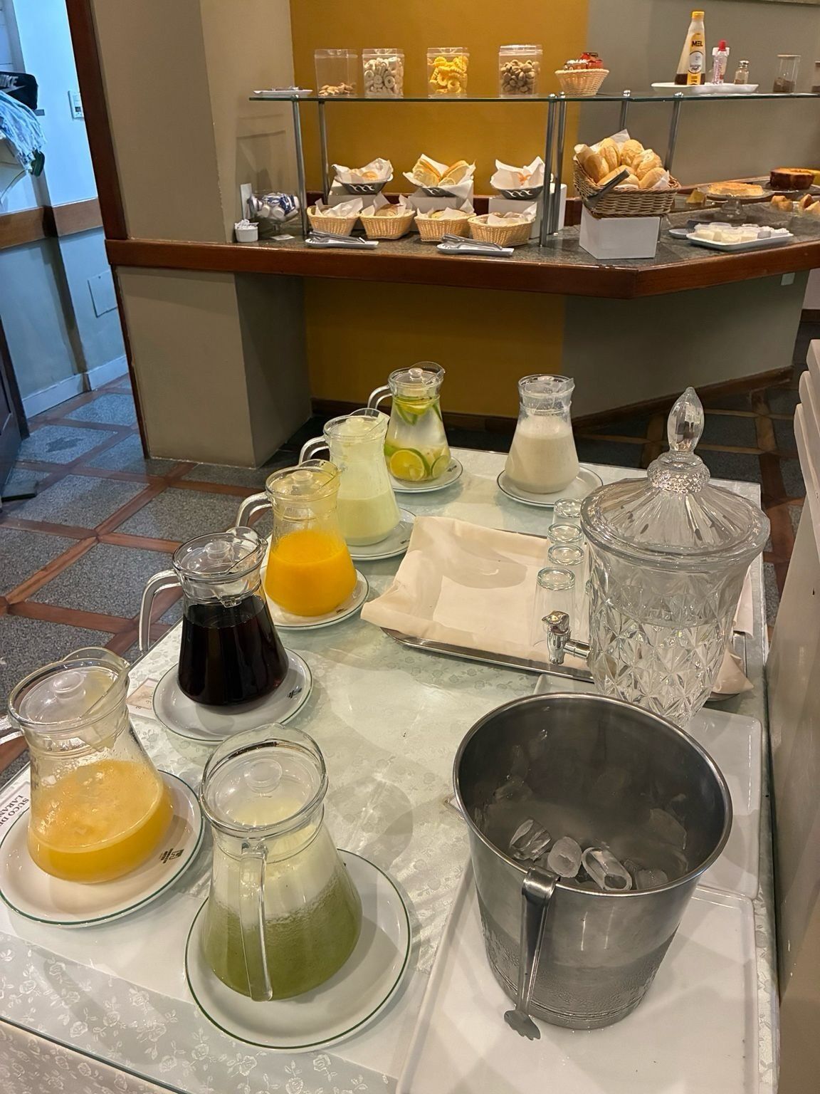 Desayuno buffet incluido todos los días 