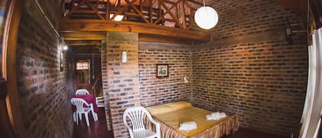 Minibar, lits pliants/supplémentaires, Wi-Fi gratuit, draps fournis