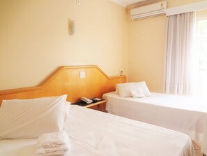 Minibar, una scrivania, Wi-Fi gratuito, lenzuola