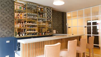 Bar (en la propiedad)