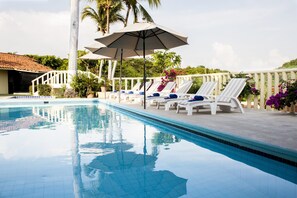 Piscine extérieure