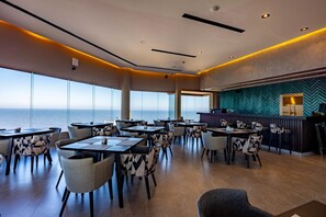 Dining - New Seaboard Hotel (San Bernardo del Tuyú)