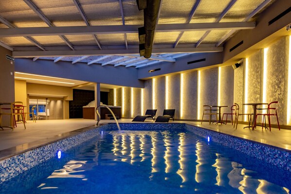 Una piscina techada