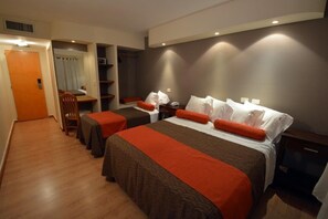 Room - Piazza Hotel (Villa Carlos Paz)