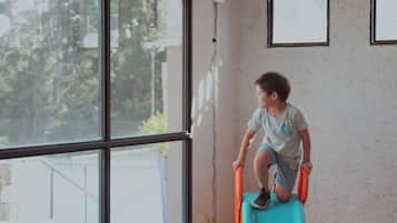 Tempat bermain anak – indoor