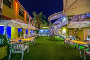 Pool - Alto Verde Suites and Apart (Termas de Rio Hondo)