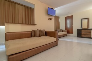Superior Room | 1 bedroom, premium bedding, in-room safe, desk