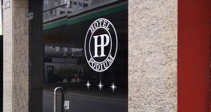 Hotel Podium