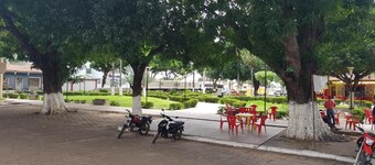 New Center Hotel