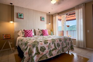 Deluxe Room, 1 King Bed, Balcony, Bay View (Casa Congo) | Bed sheets - Casa Congo - Rayo Verde - Restaurante (Portobelo)