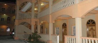 Hotel Versalles
