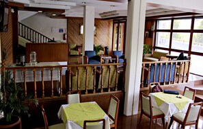 Lobby - Hotel Cumanda (Quito)