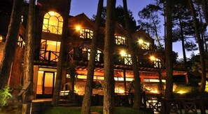 Exterior - Las Hadas Carilo (Carilo)