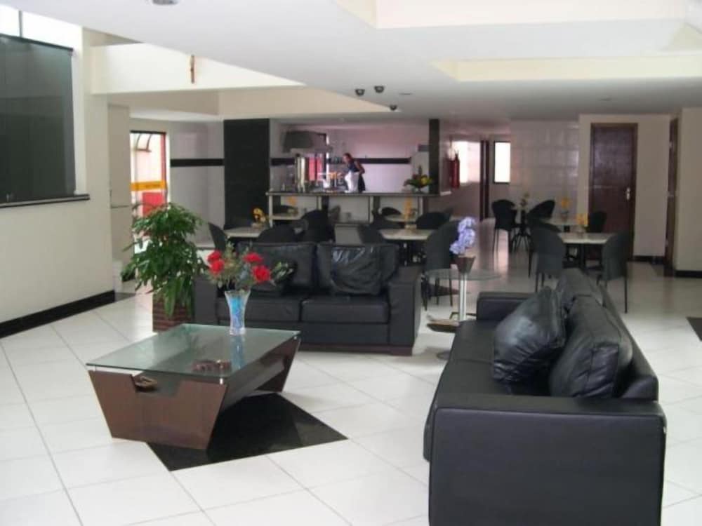 Hotel Piramide by null