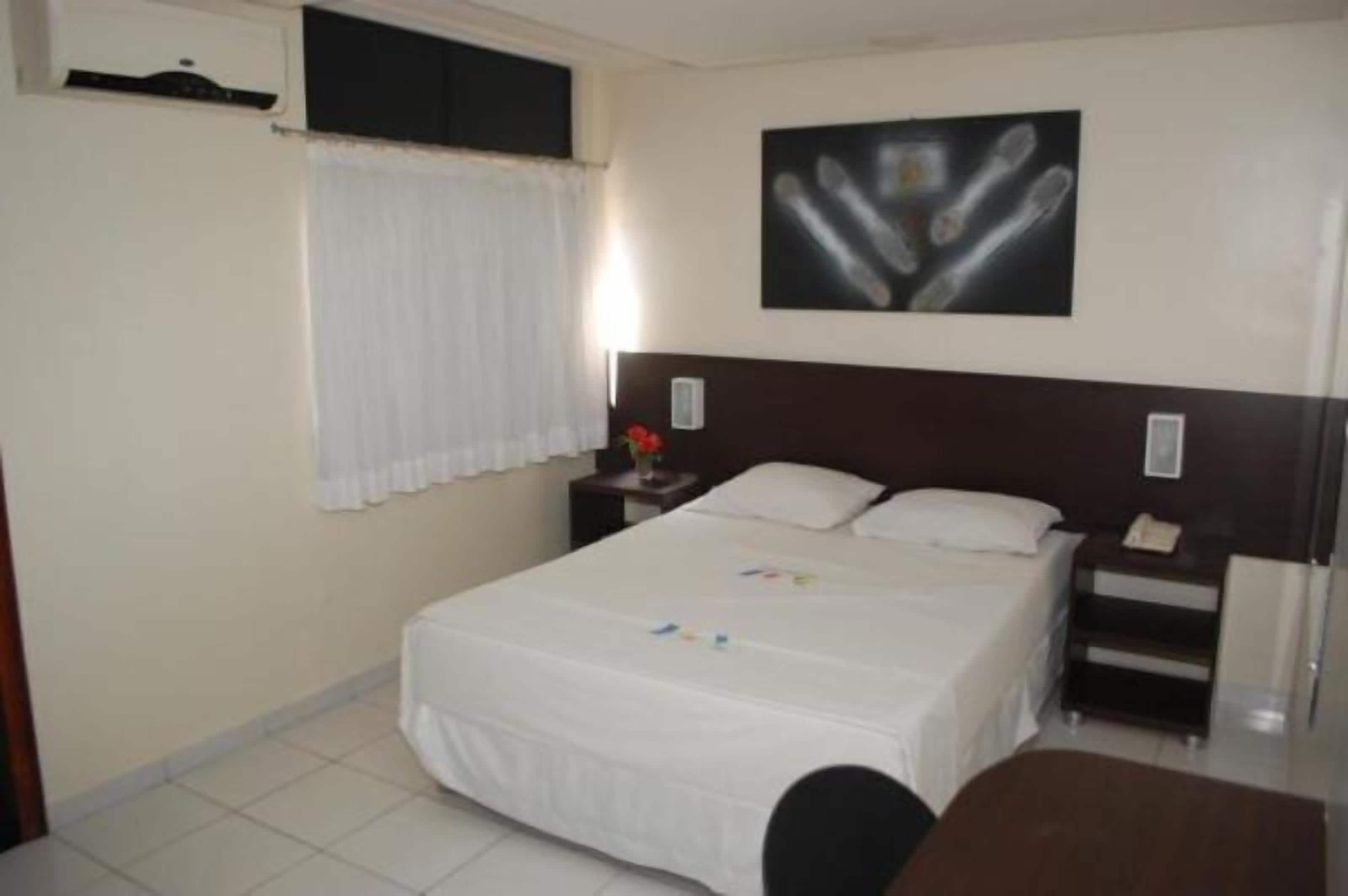 Foto - Hotel Piramide Pituba - Rua Pernambuco