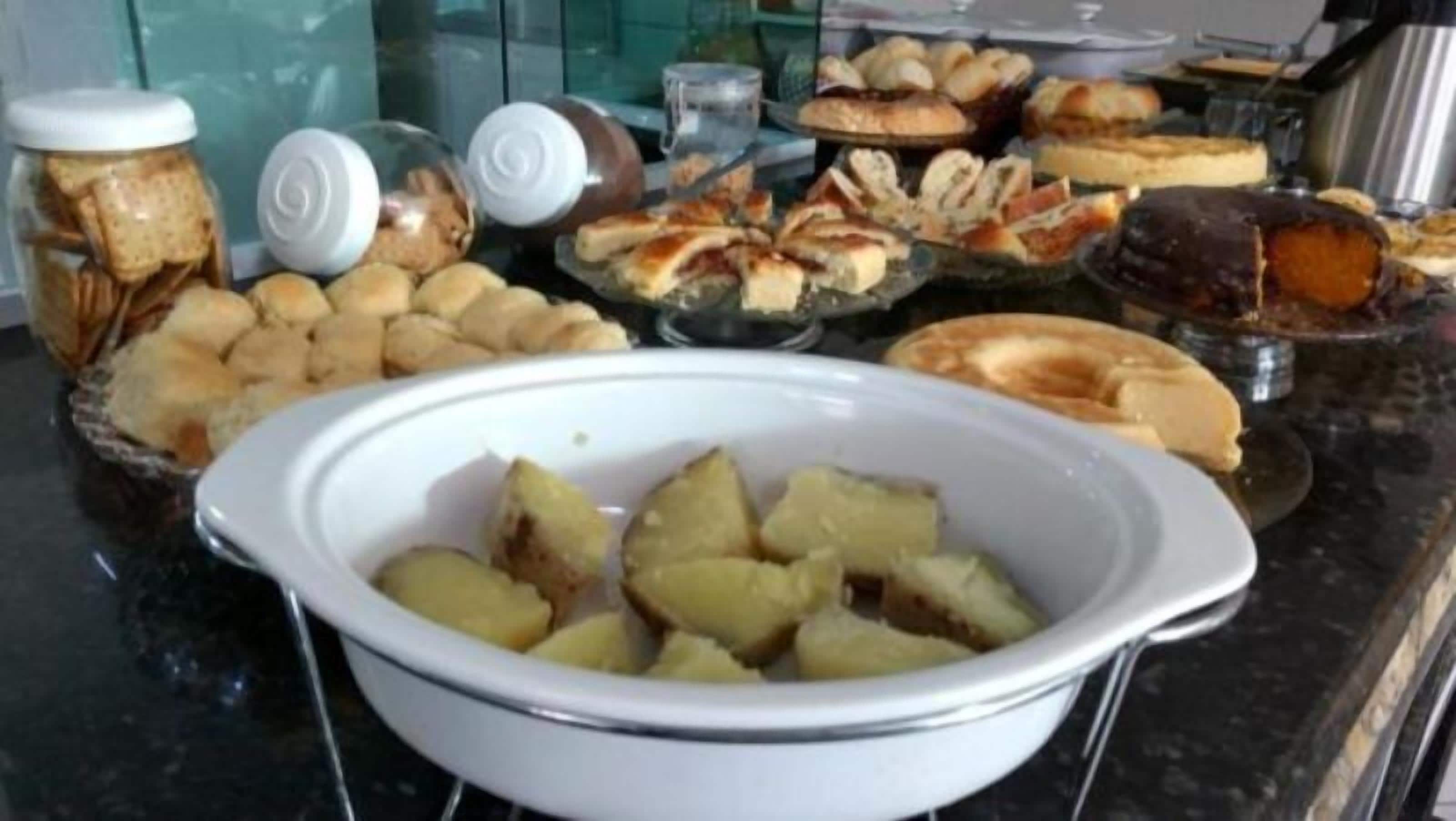 Foto - Hotel Piramide Pituba - Rua Pernambuco