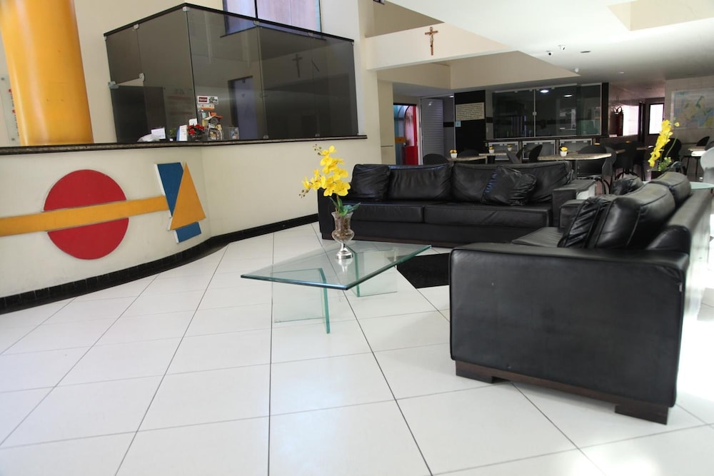 Hotel Piramide by null