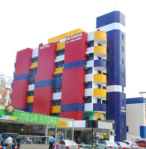 Exterior - Hotel Pirâmide Pituba - Pernambuco (Salvador)