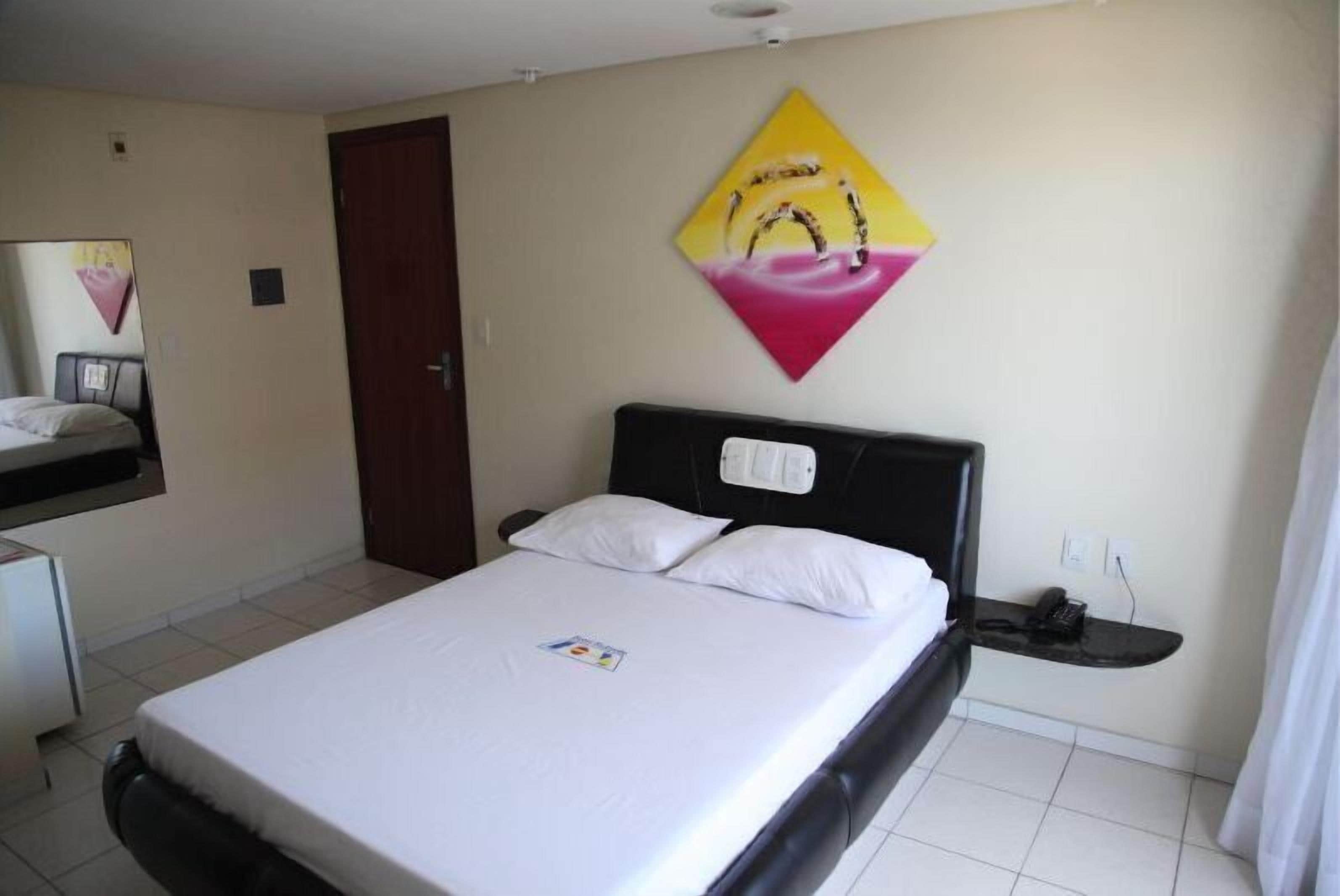 Foto - Hotel Piramide Pituba - Rua Pernambuco