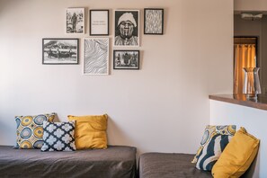 Apartment, Mountain View | Living area