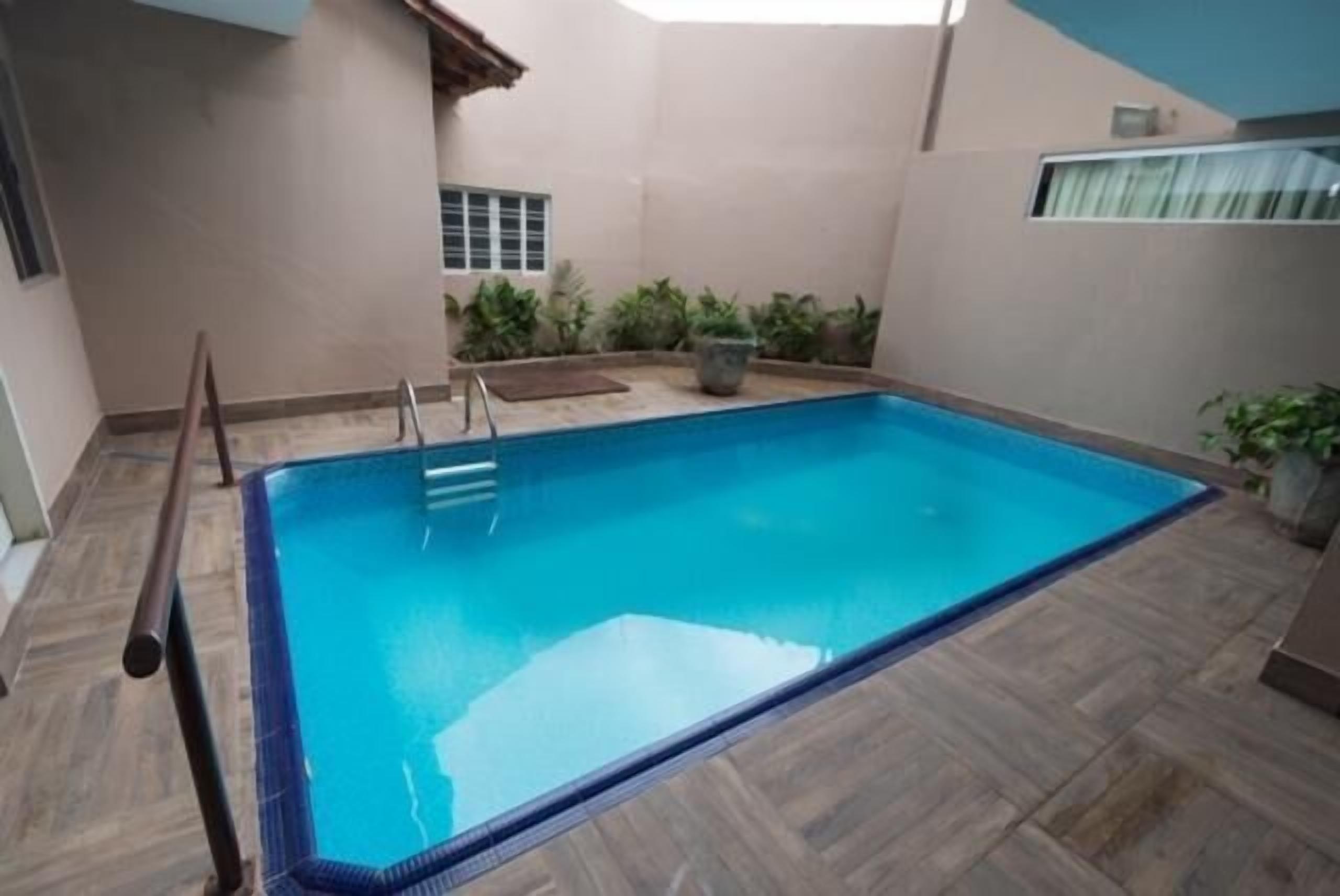 Utomhuspool