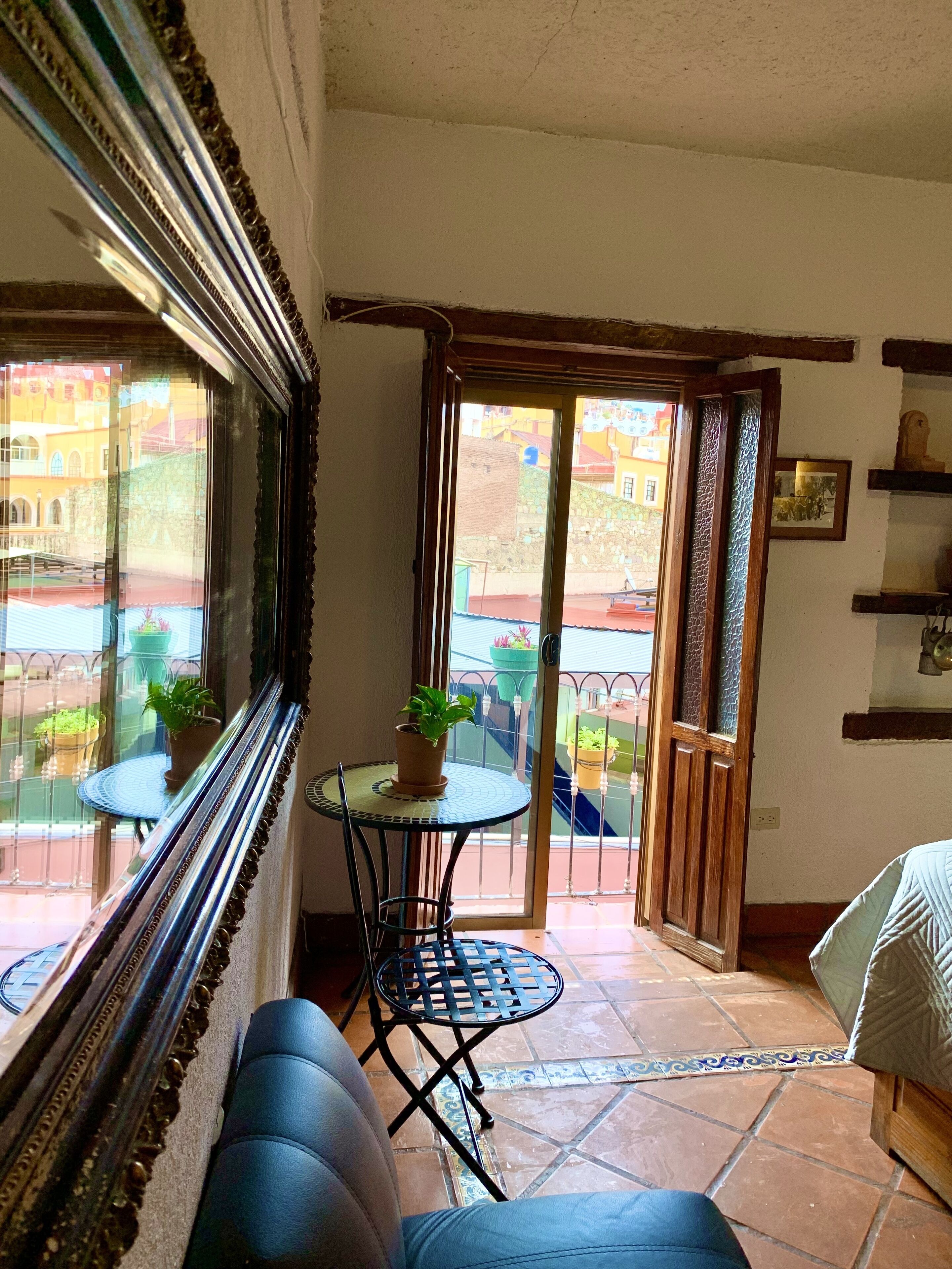 double room | desk, free wifi, bed sheets