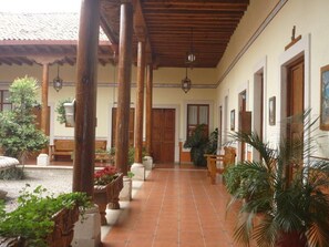 Property grounds - Hotel El Tarasco (Uruapan)