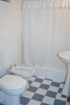 Bathroom - Hotel Garay (Buenos Aires)